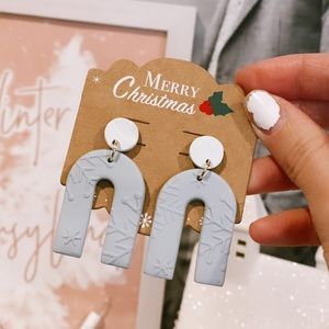 Elsa Arch Clay Earrings